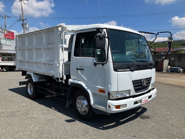 NISSAN CONDOR DUMP 2006